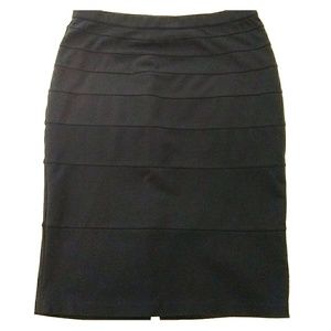 True Black Thalian Knit Tiered Pencil Skirt 🔥🔥